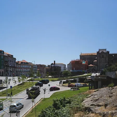 아파트 Aposentus - The Wine *