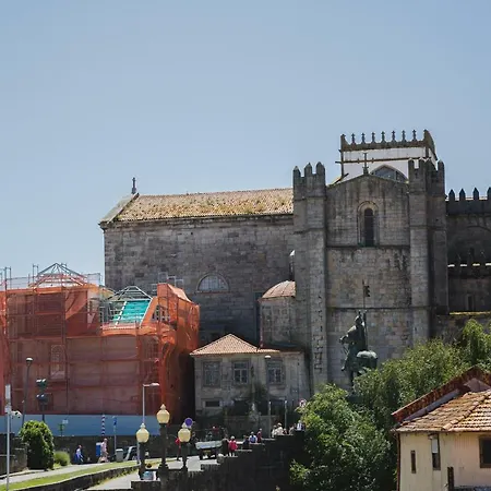 Daire Aposentus - The Wine